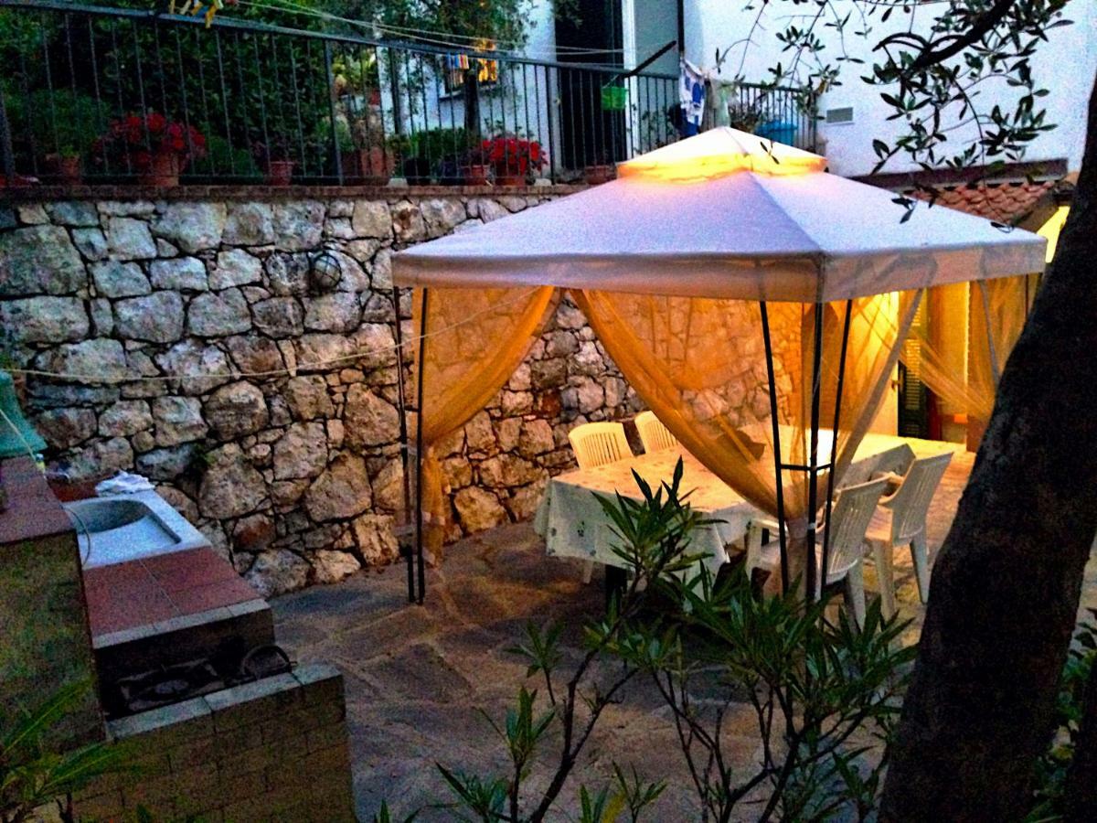 Conosco Un Posticino Apartment Lerici Ngoại thất bức ảnh